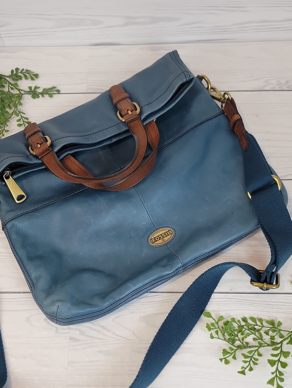 Fossil Explorer Foldover Crossbody Tote Leather Satchel - Heritage Blue